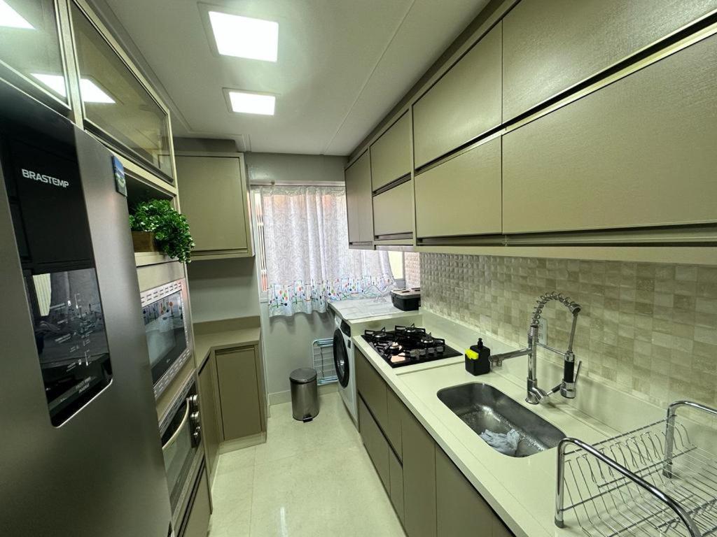 Lindo Inteiro Proximo Ao Centro De Criciuma